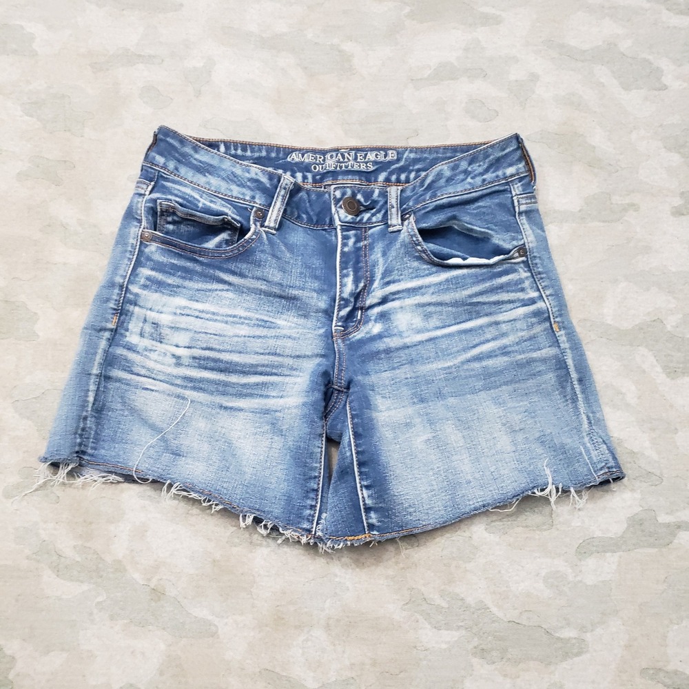 American Eagle Shorts Womens 10 Blue Super Stretch Denim Whiskered Medium Wash